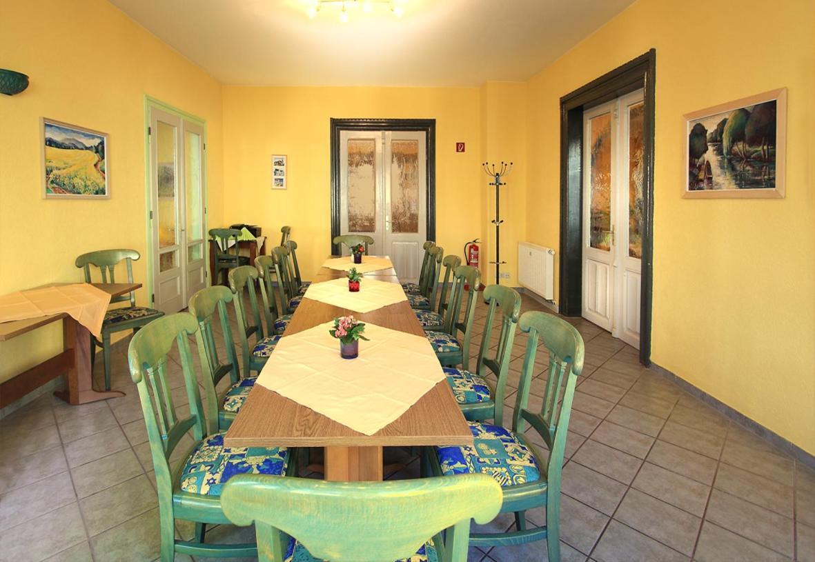 Gaststaette Und Pension Felsenthal Tabarz Room photo