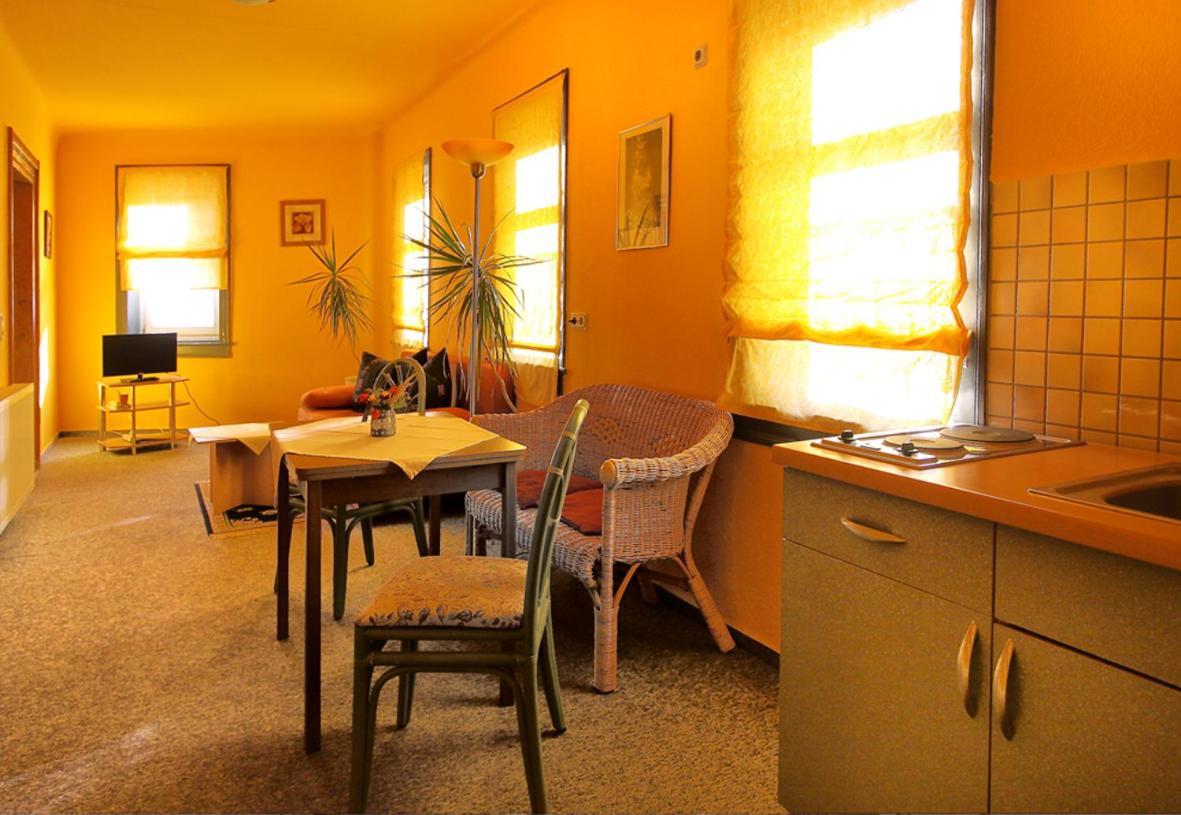 Gaststaette Und Pension Felsenthal Tabarz Room photo